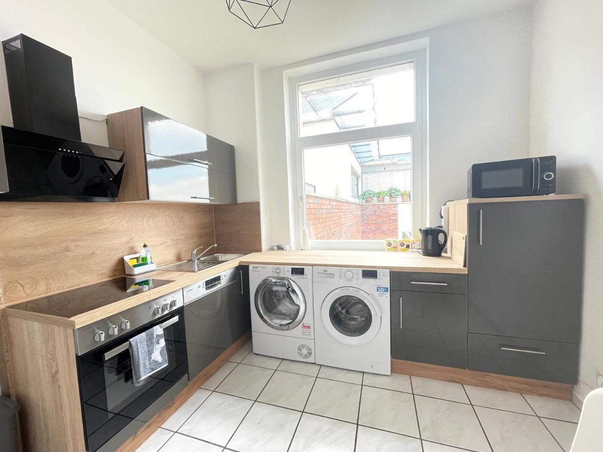 65qm - - Popular Street - Limmerstrasse - Mallibase Apartment *